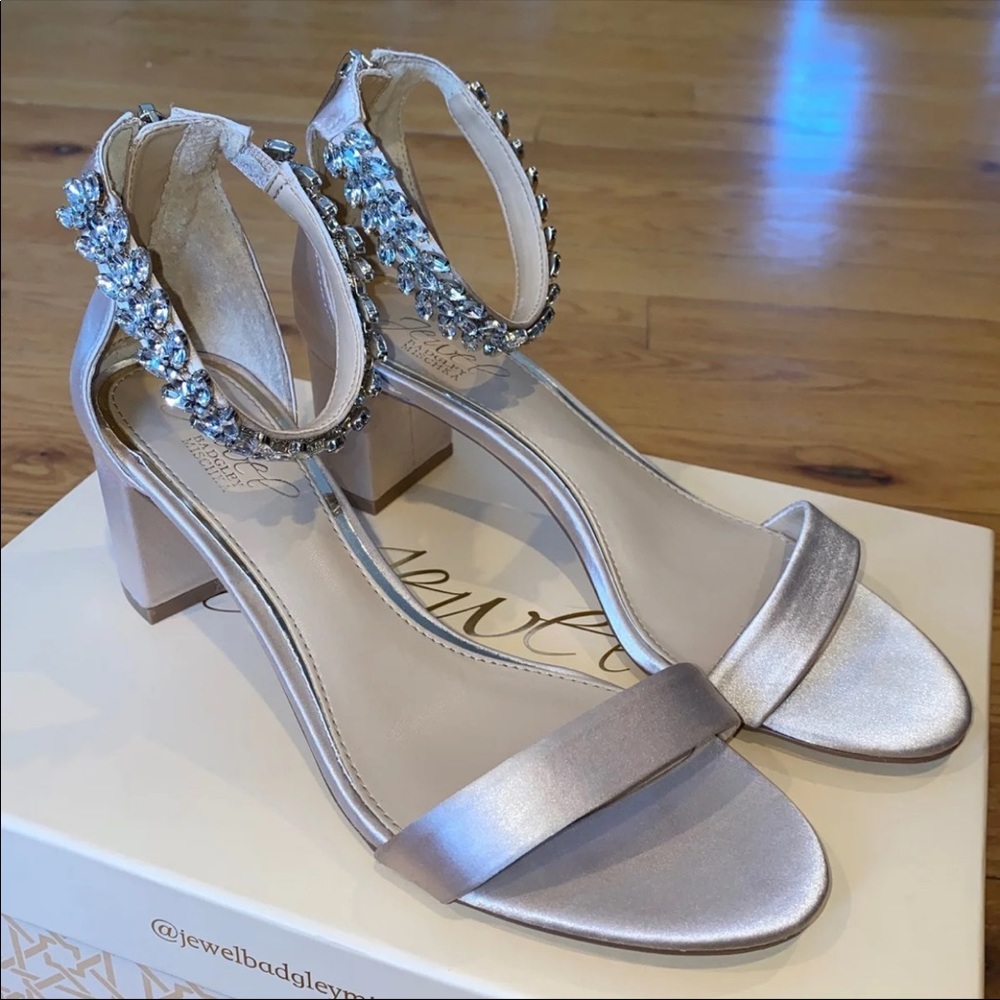 Badgley Mischka Bradley heels size 7.5